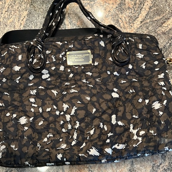 Marc Jacobs Black and White Laptop Bag - Picture 3 of 8